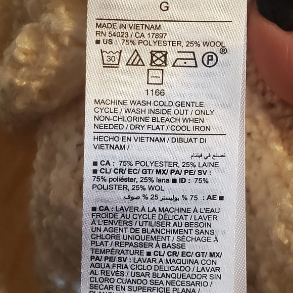 Old navy long sleeve semi sheer fringe ivory sz large.  Sweater recycled Mater. - Picture 6 of 7
